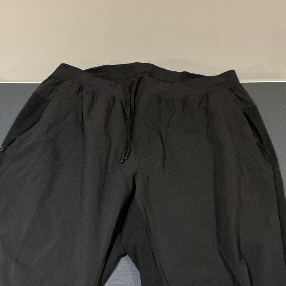 lululemon athletica Men's Black Joggers